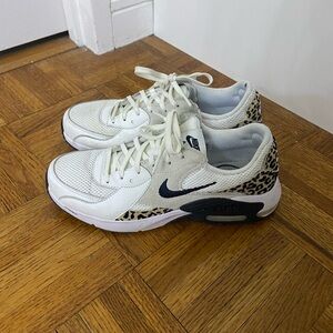 Nike cheetah air max sneakers 7.5